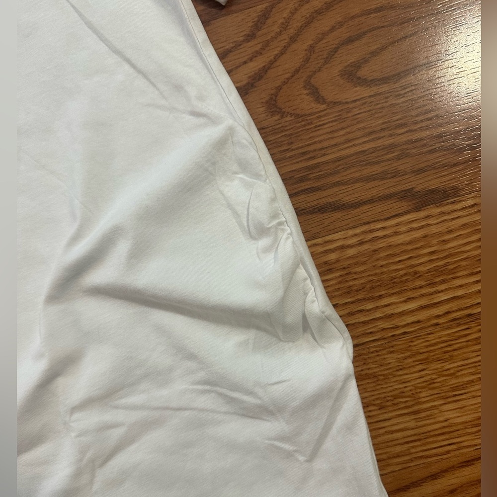 H&M Classic White Maternity Sleeve Top - Picture 4 of 6